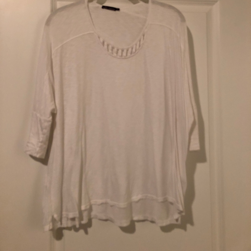 White tee with detailing